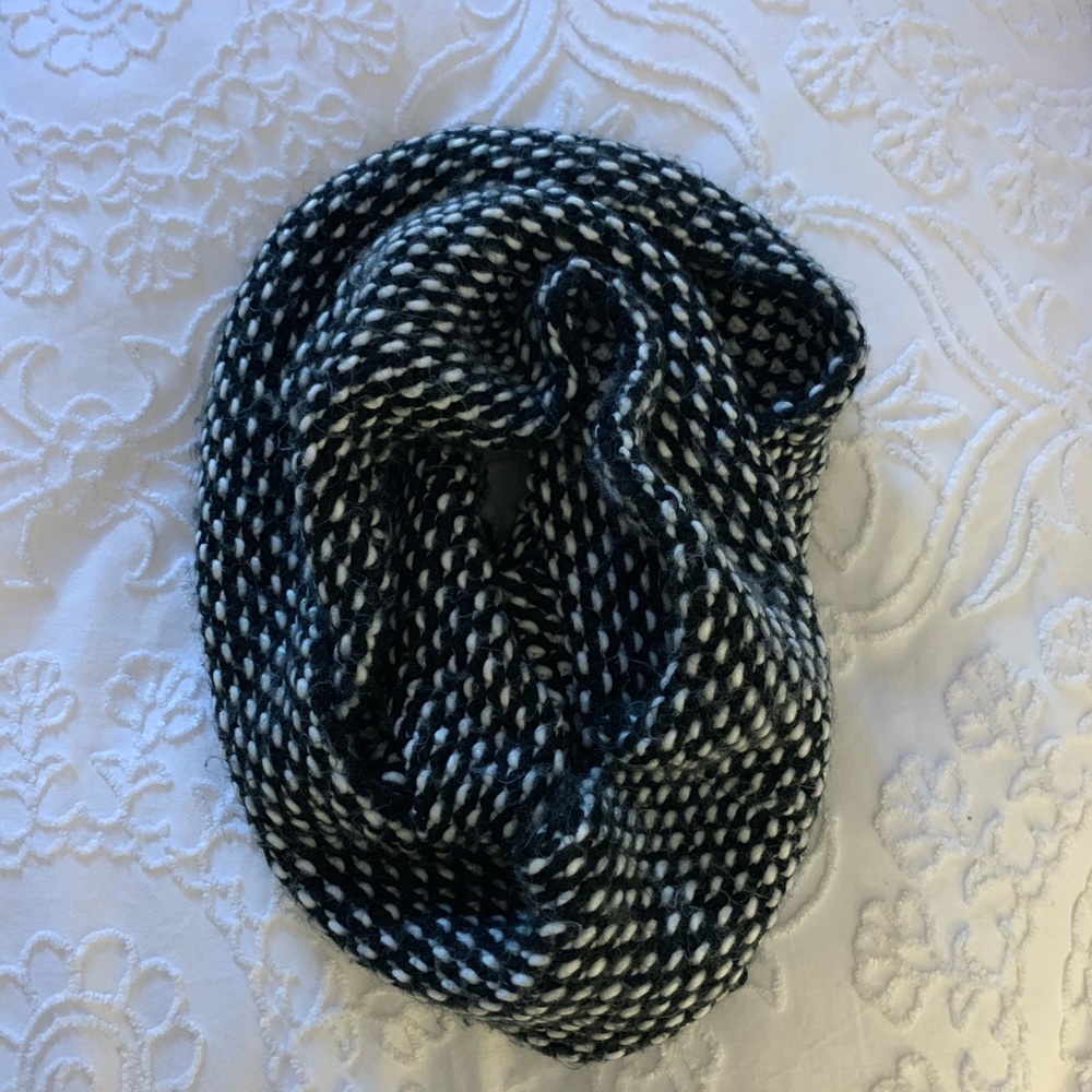 Knit Black and White patterned circle scarf